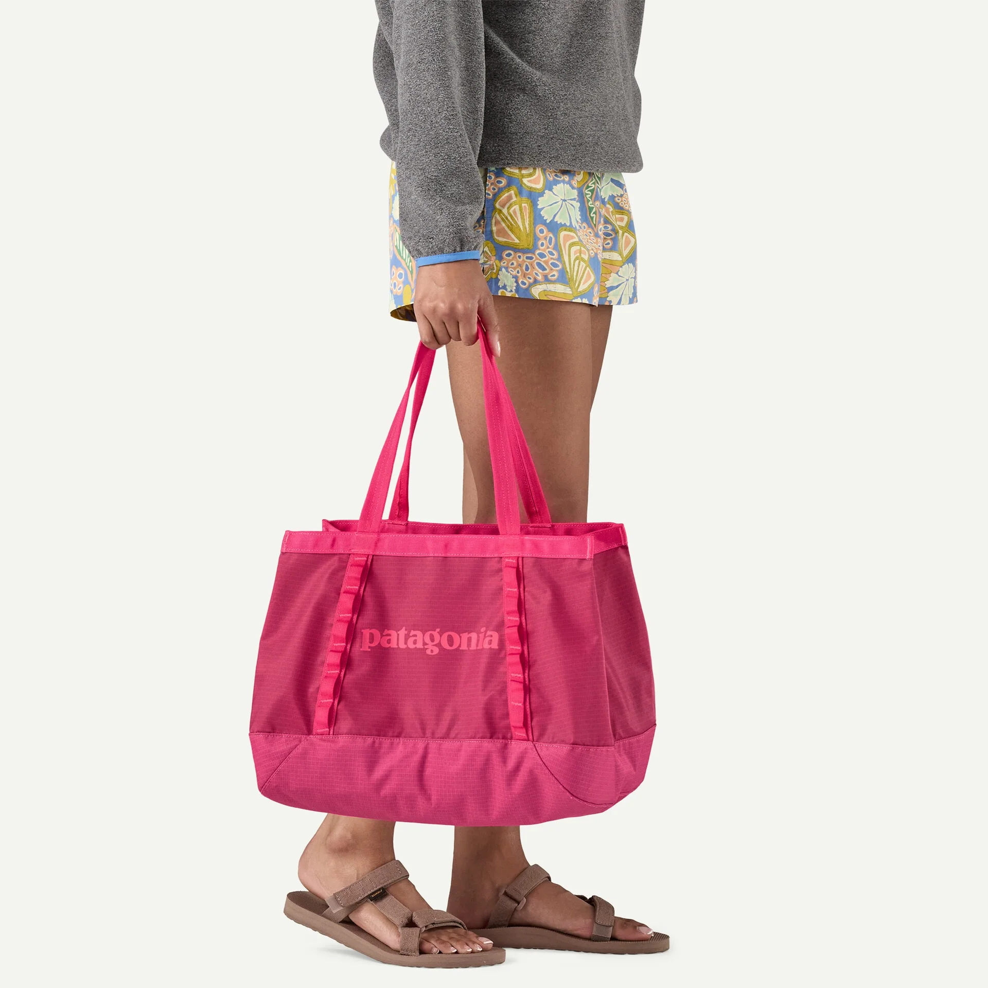 Black Hole Tote 25L - Image 3