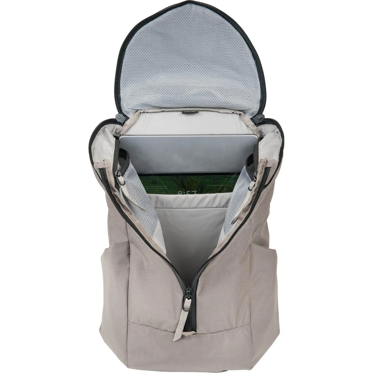 Catalyst 22 Backpack - Image 3