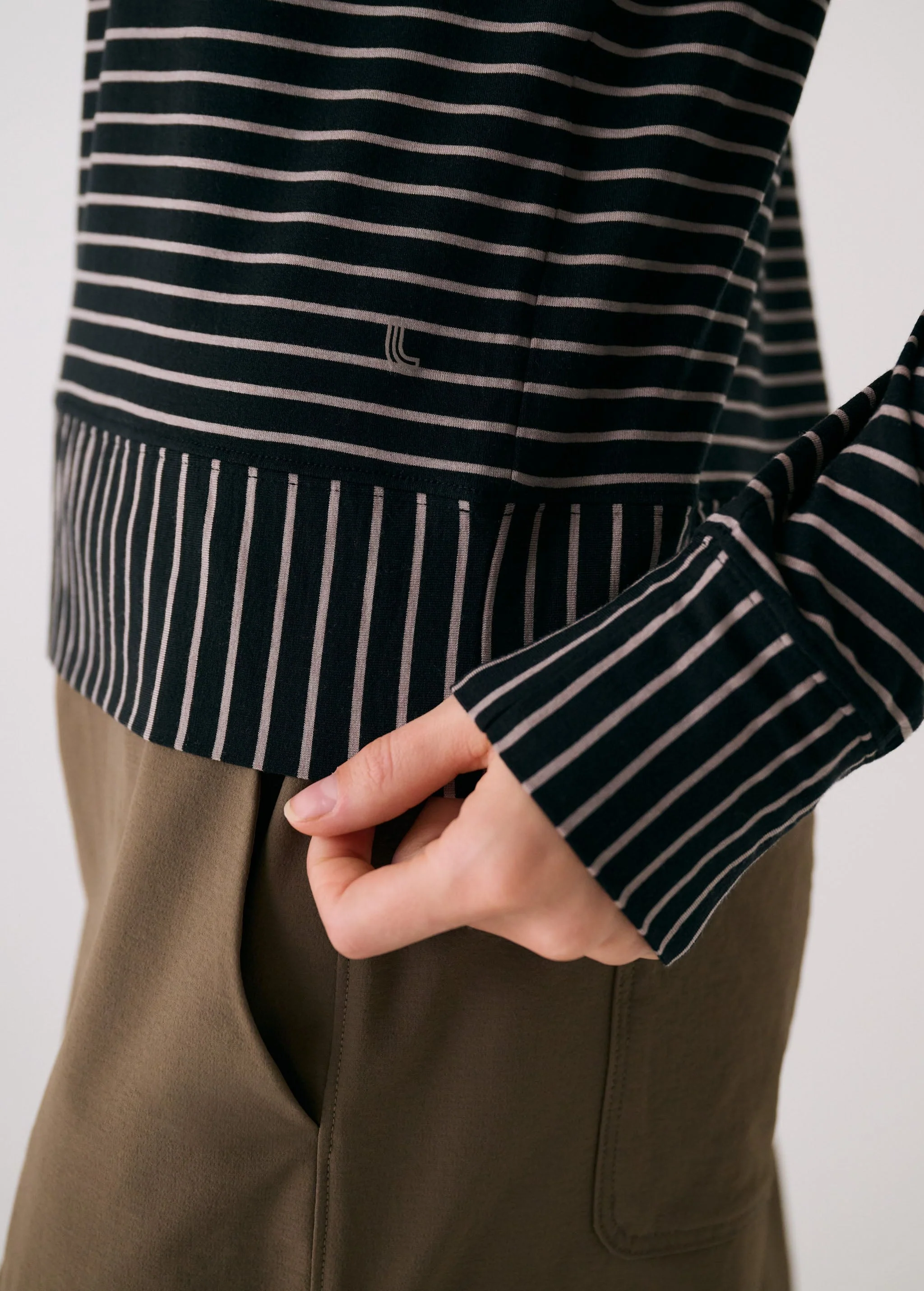 Dynamic Sweatshirt - Image 3