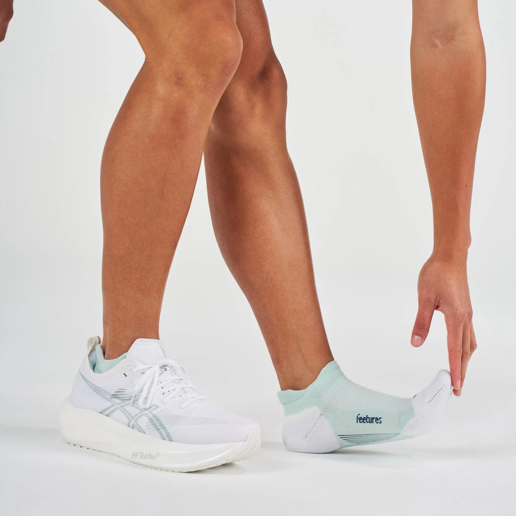 Elite Max Cushion No Show Tab Sock - Image 4