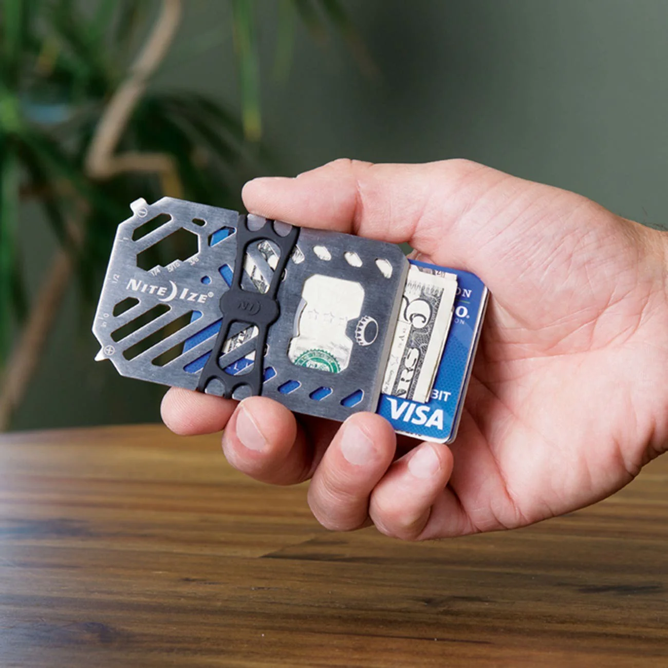 Financial Multi Tool Wallet - Image 3