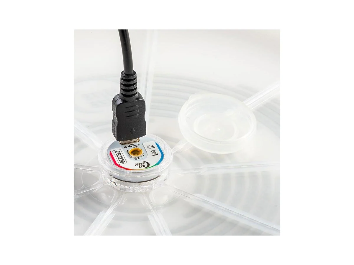 FlashFlight Light Up Rechargeable Disc - Image 4