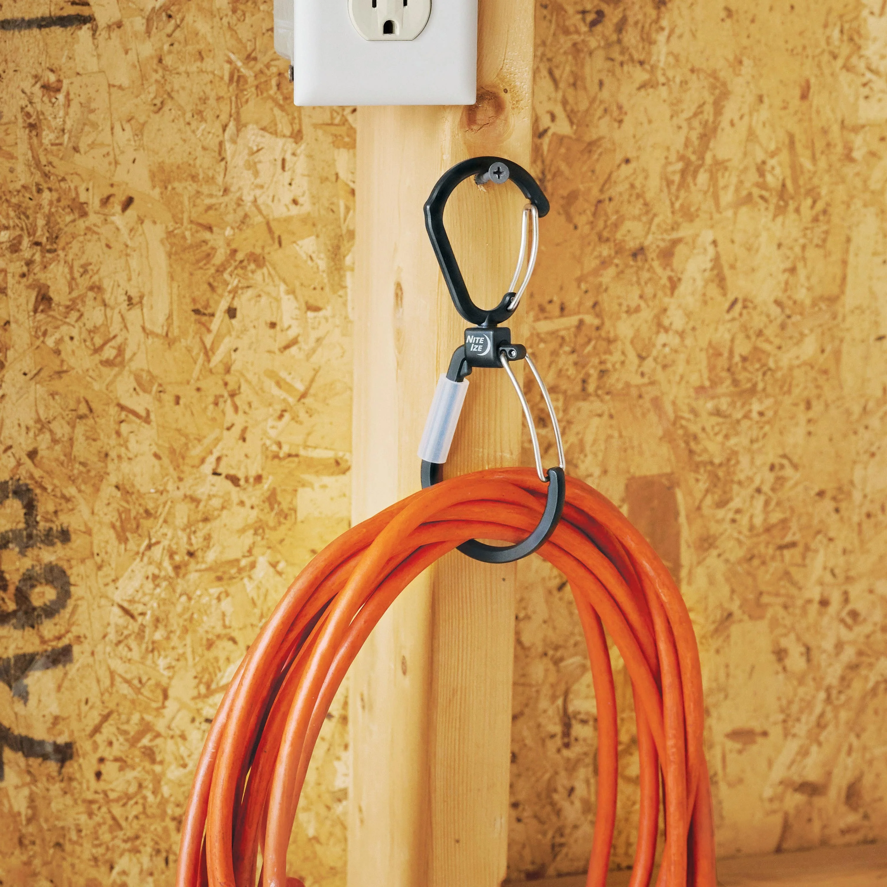FlipOut Dual Carabiner - Image 7