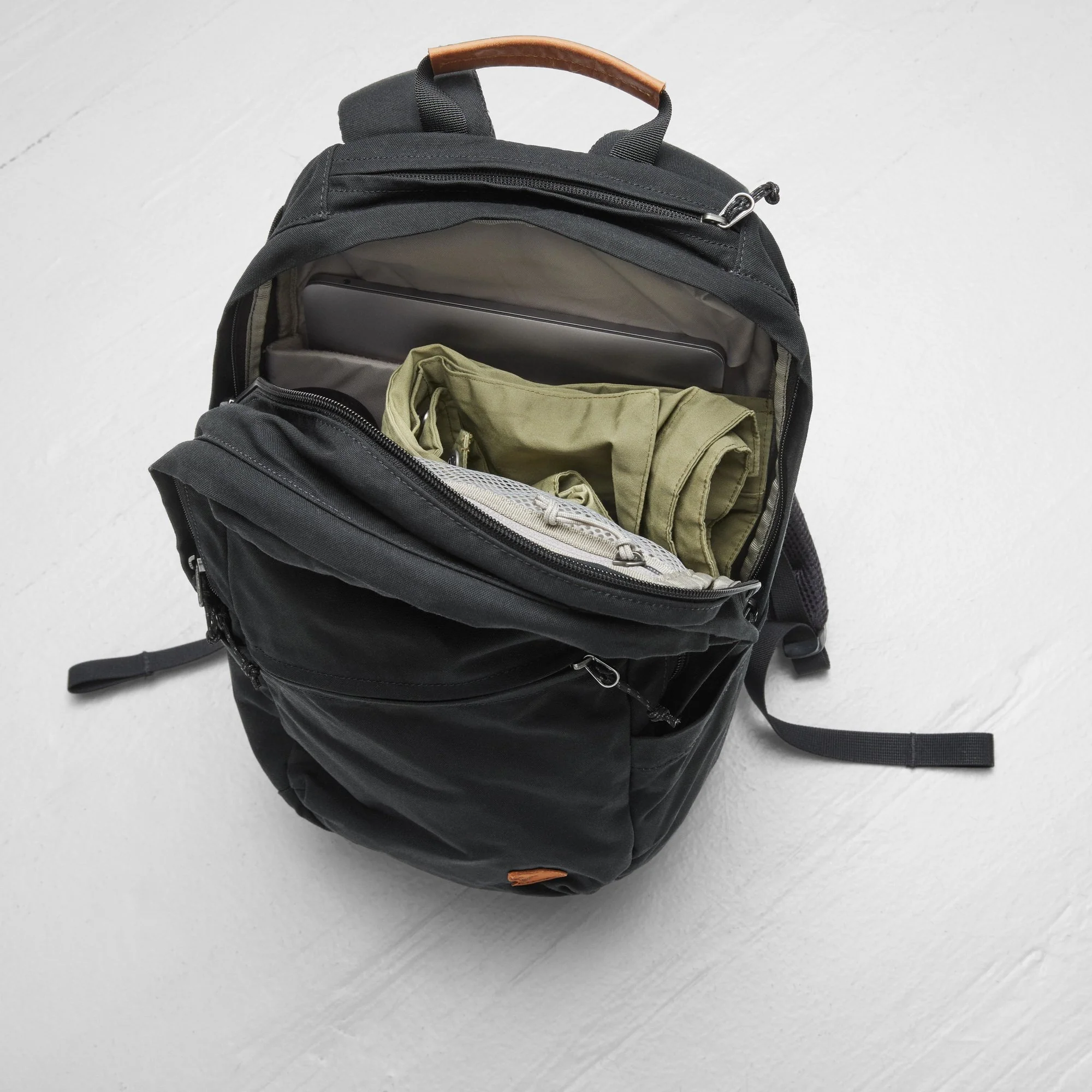 Raven 20 Backpack - Image 3