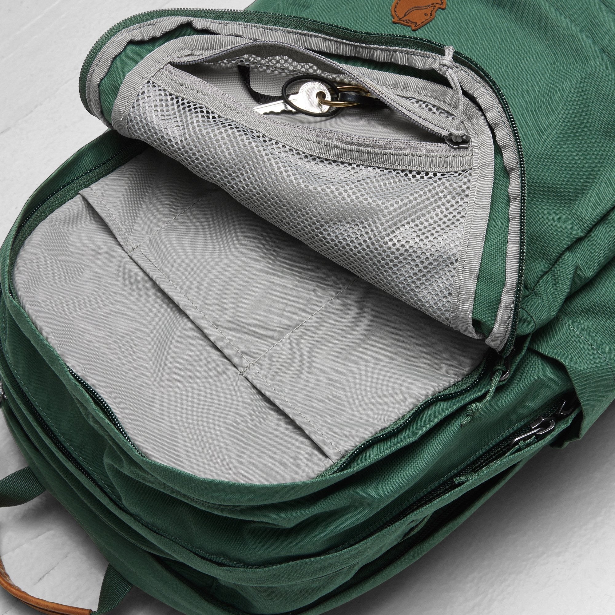 Raven 28 Backpack - Image 7