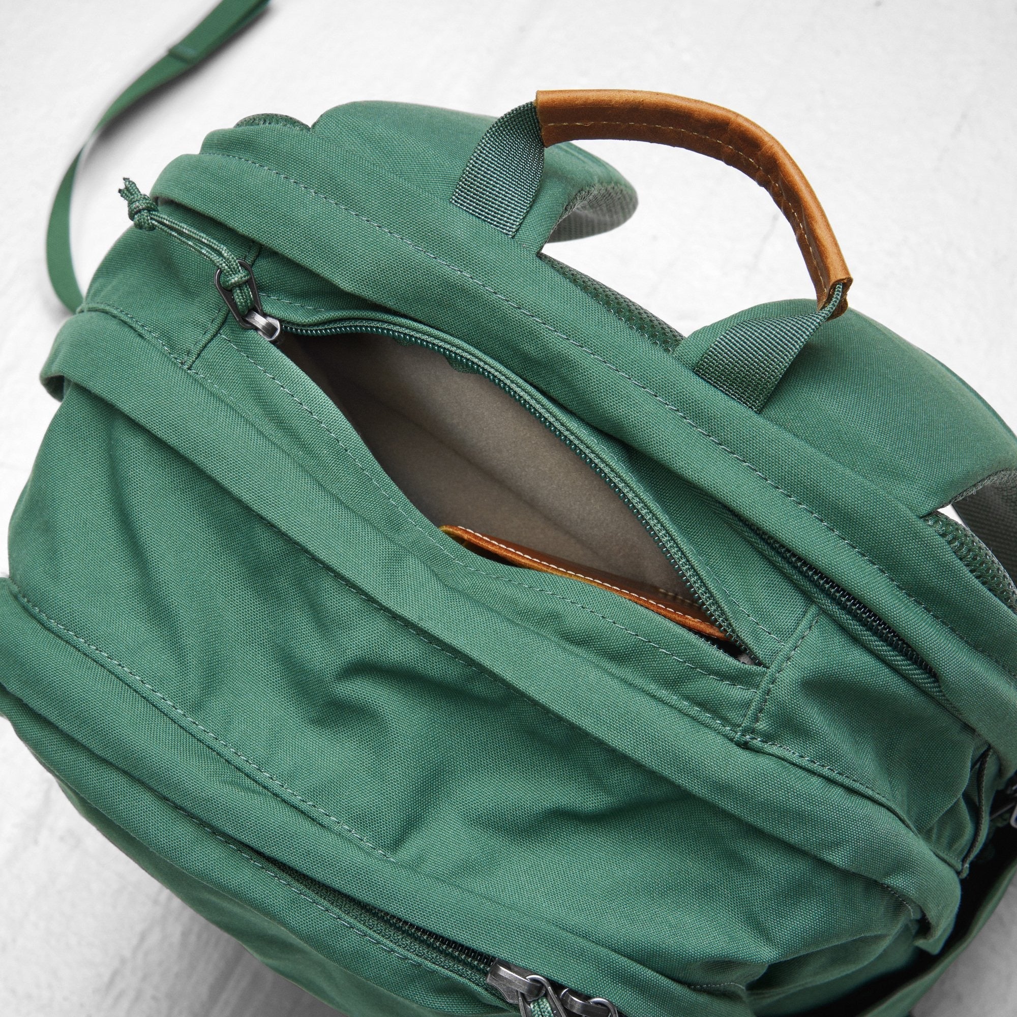 Raven 28 Backpack - Image 5