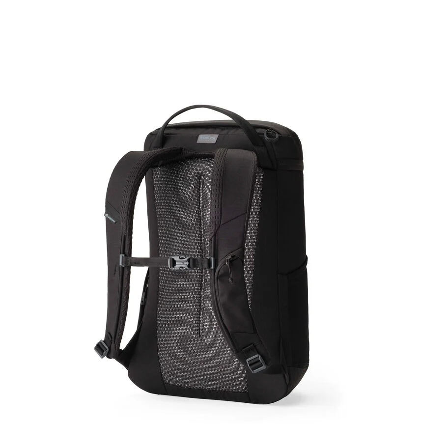 Rhune 25 Backpack - Image 2