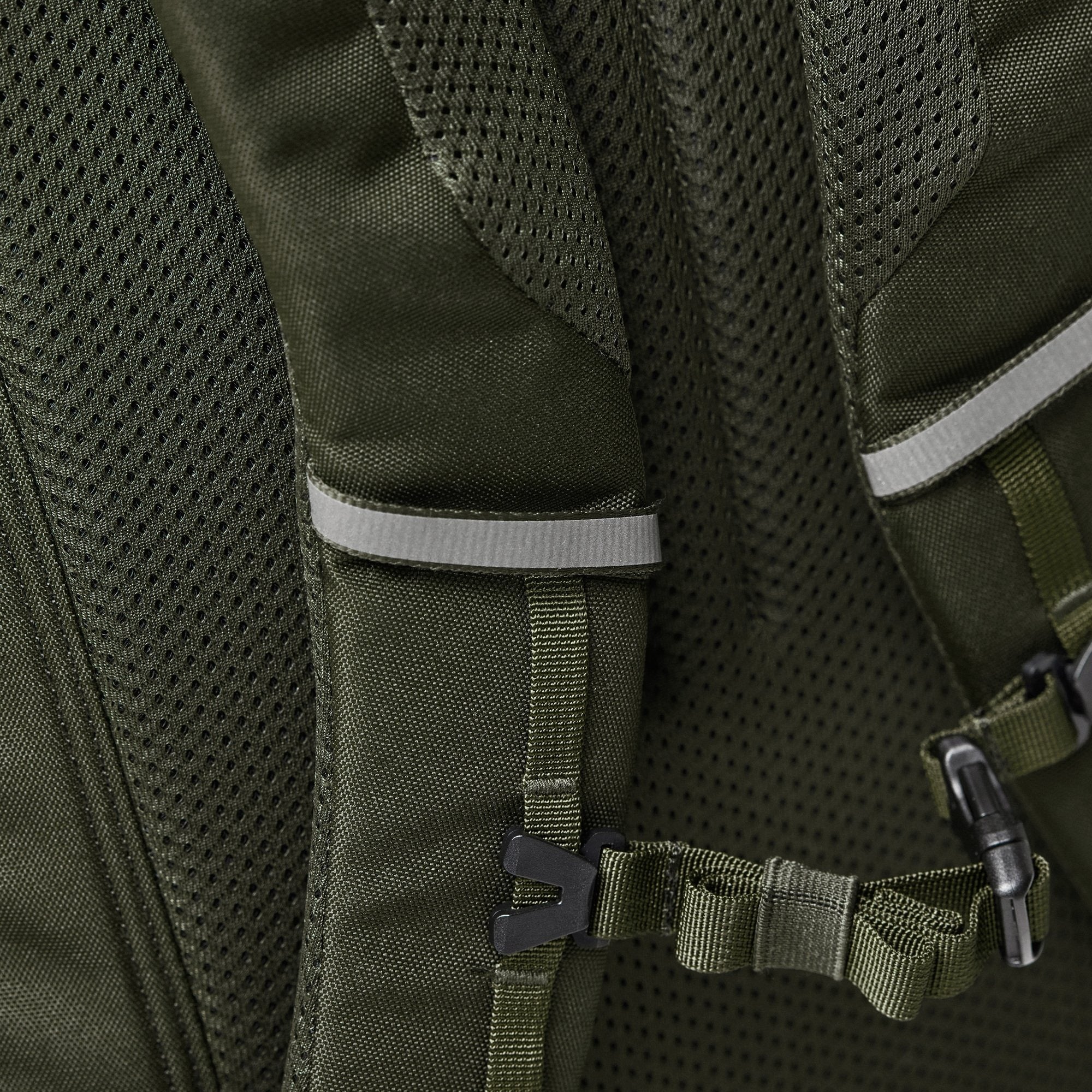 Skule 28 Backpack - Image 7