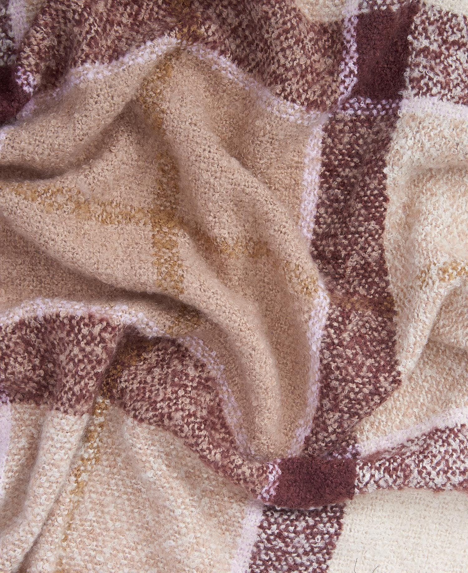 Tartan Boucle Scarf - Image 2