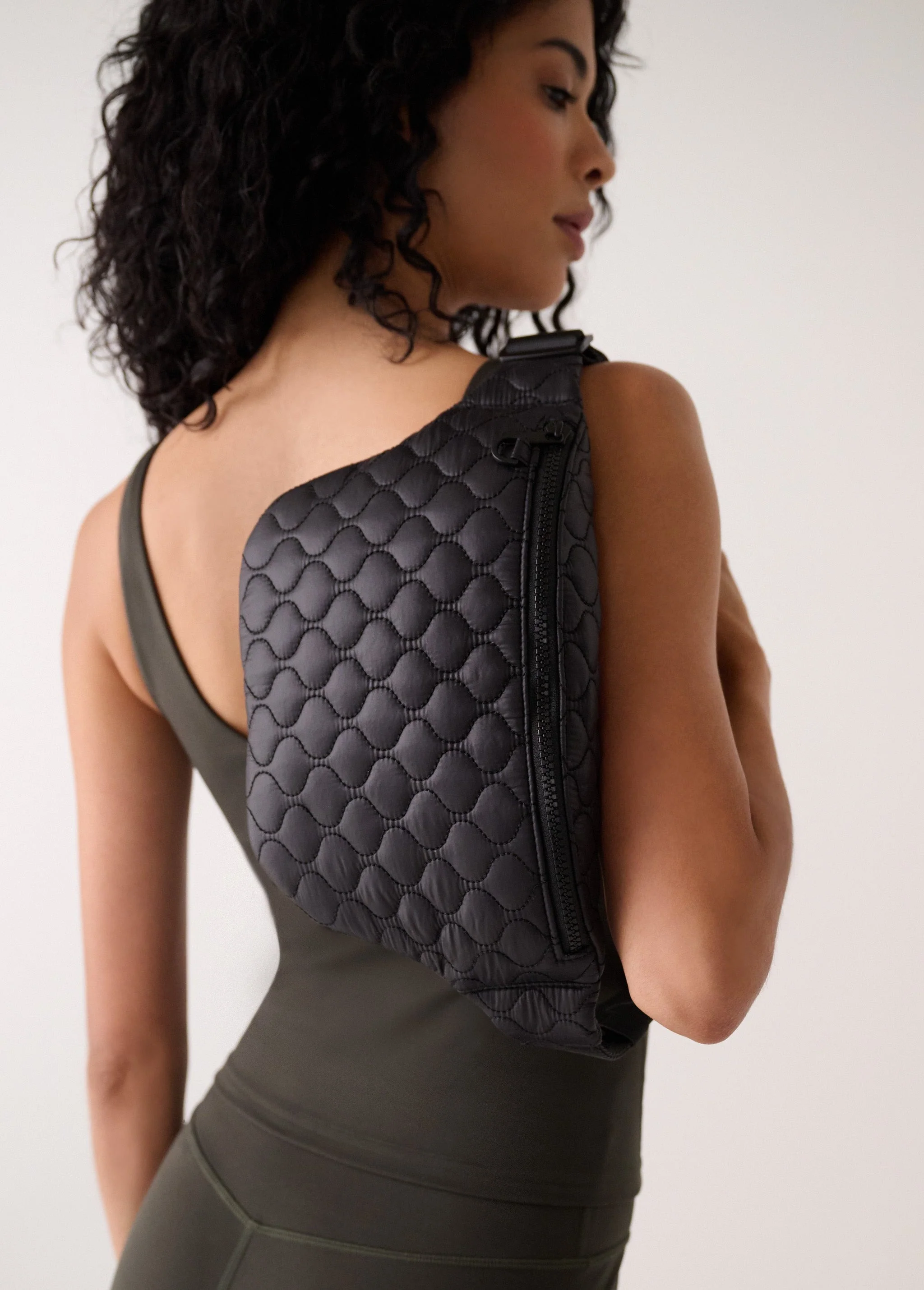 Taylor 3L Quilted Belt Bag - Image 4