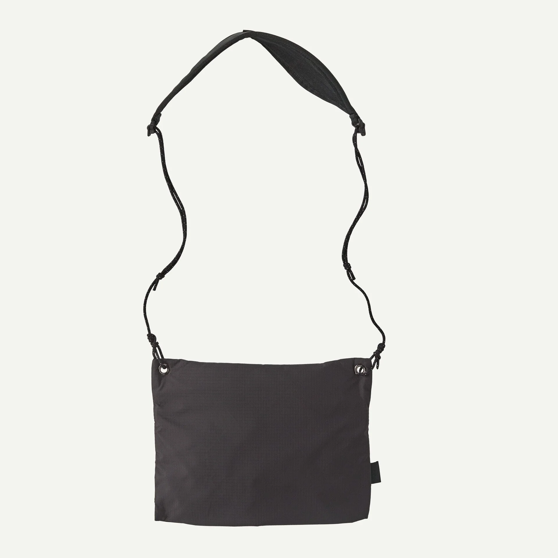 Terravia Sacoche Bag 3L - Image 2