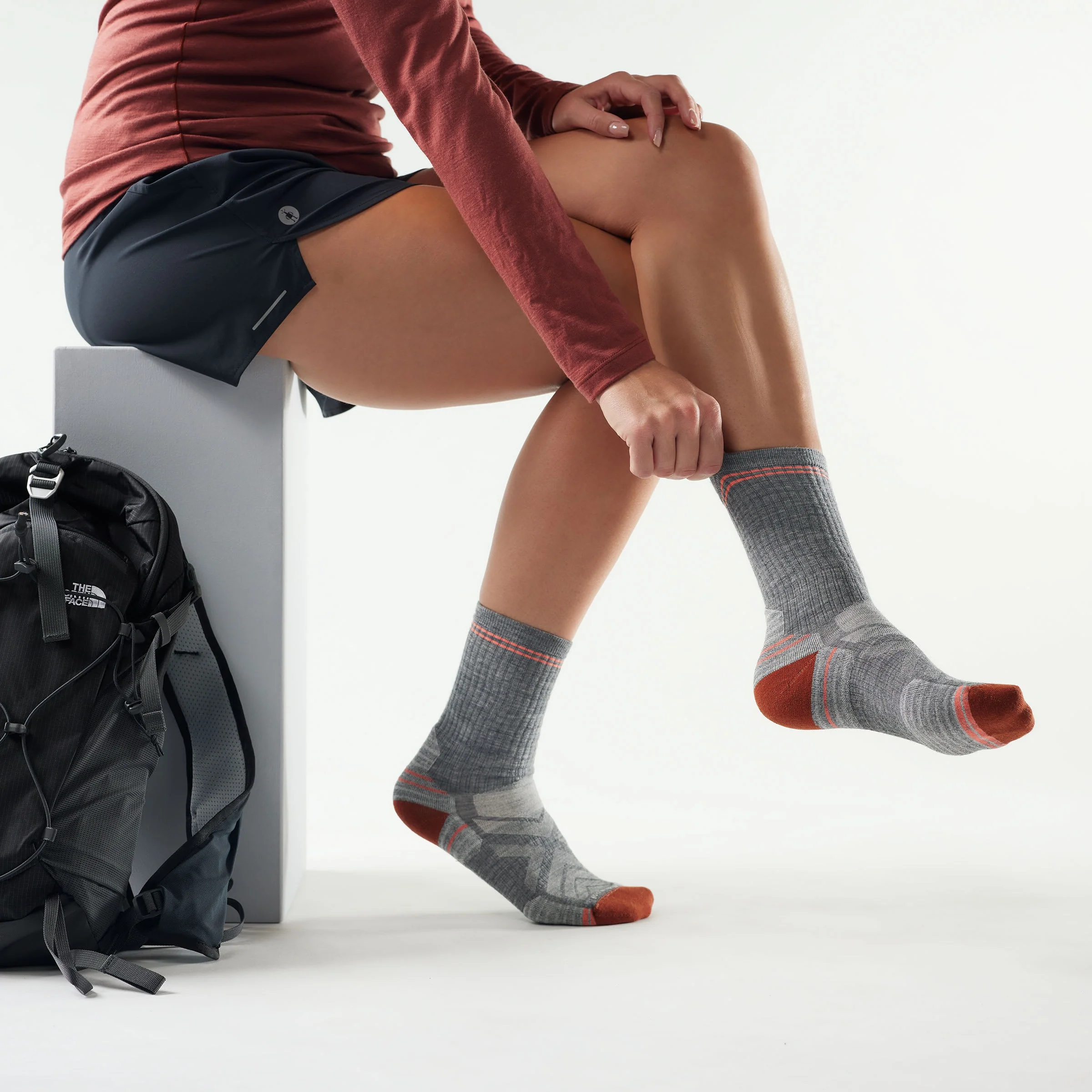 Women's Hike Crew Socks - Image 2