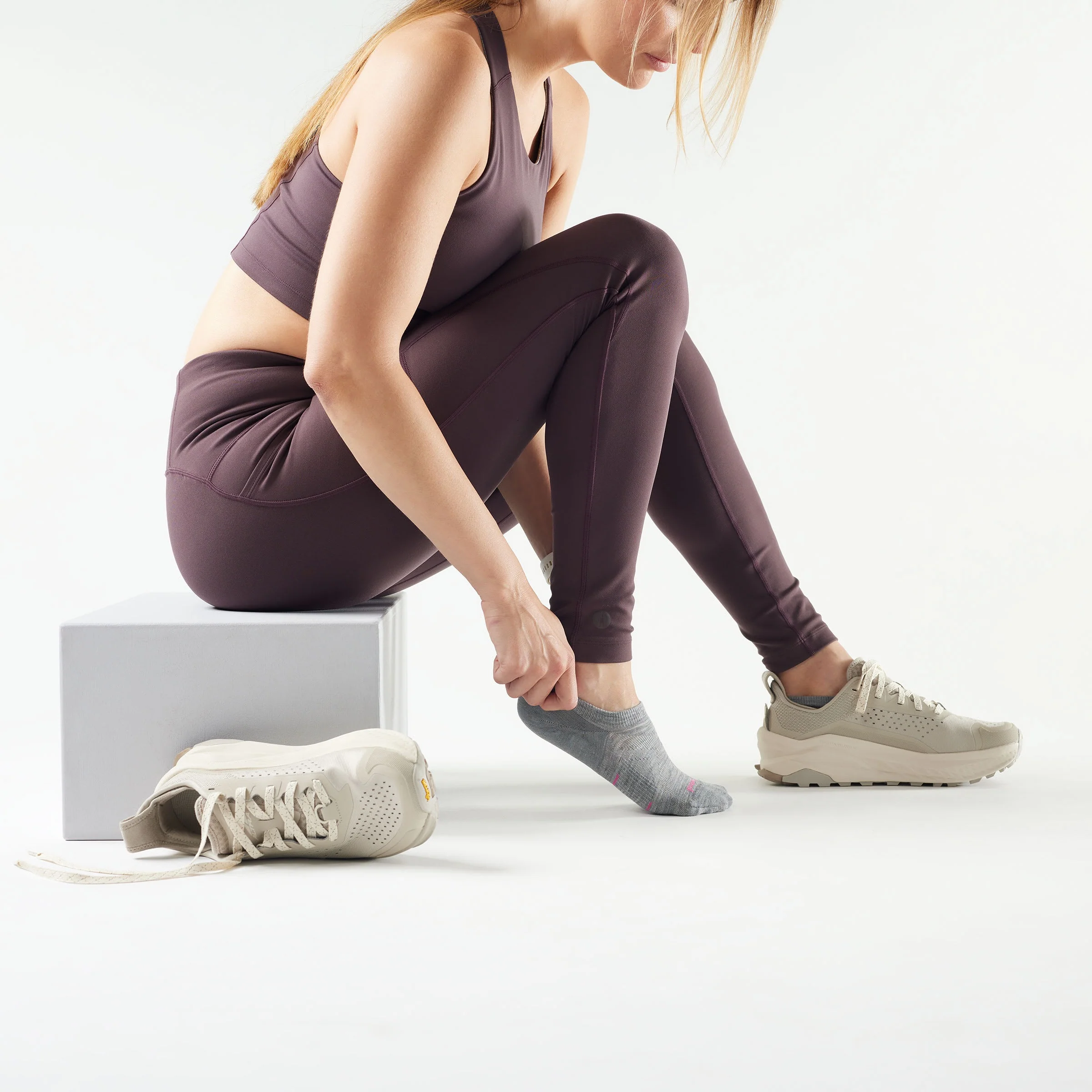 Women's Run Zero Cushion No Show Socks - Image 2