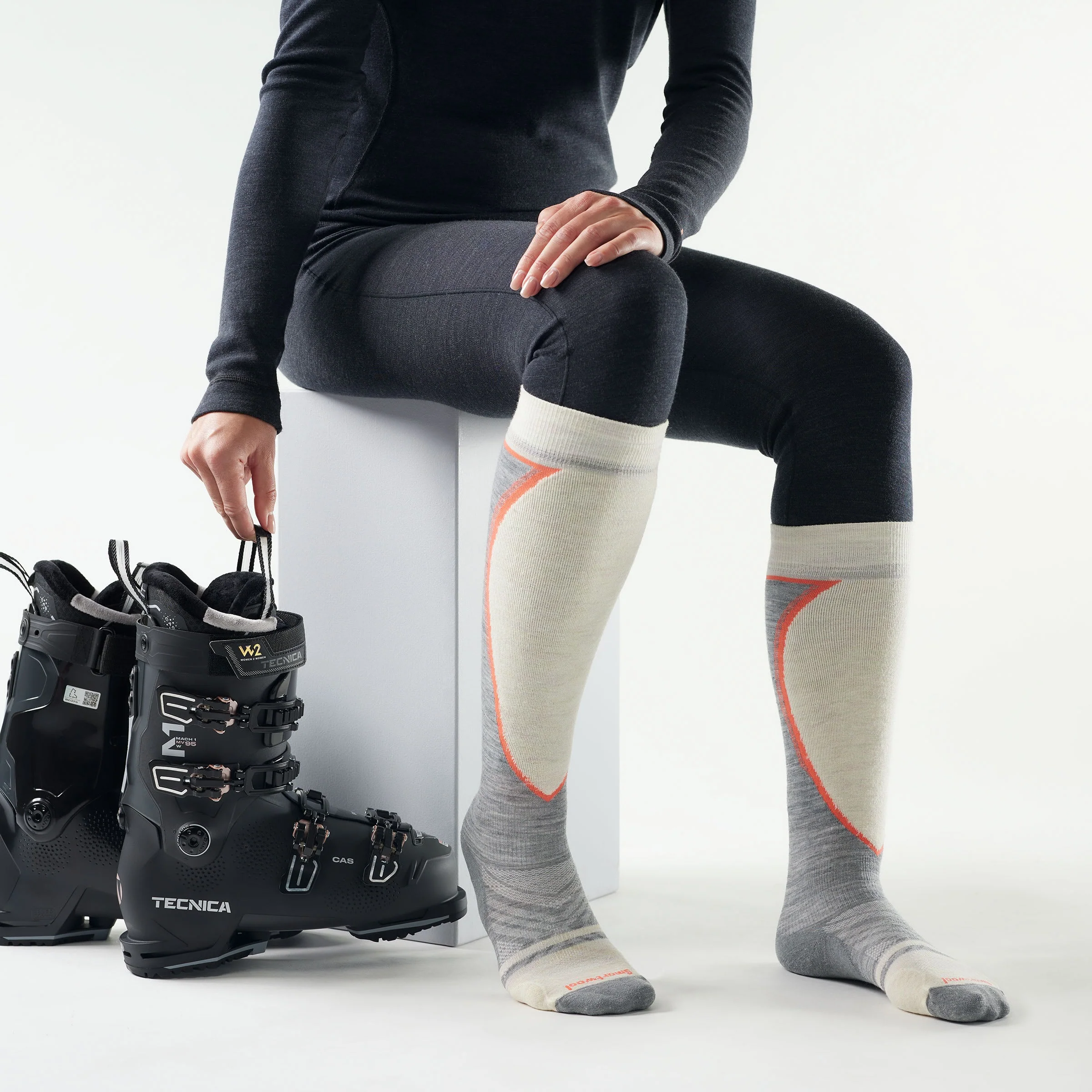 Women's Ski Extra Stretch Over The Calf Sock - Image 2